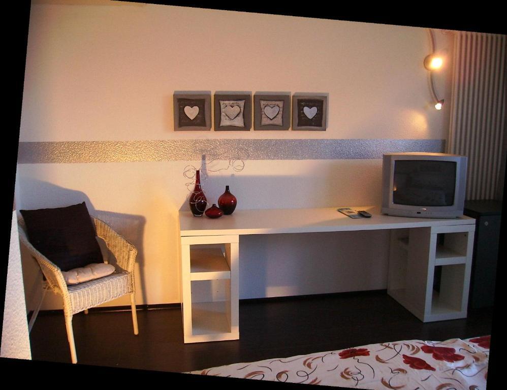 Hotel Garni Battello Melide Phòng bức ảnh